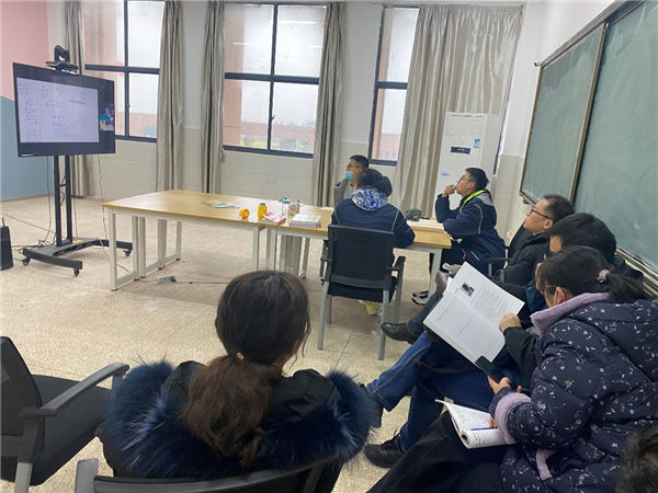 打破学科边界 促进文化交流——马鞍山二中国际处与数学教研组开展
