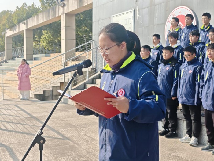 图片 1.jpg 图片 1.jpg